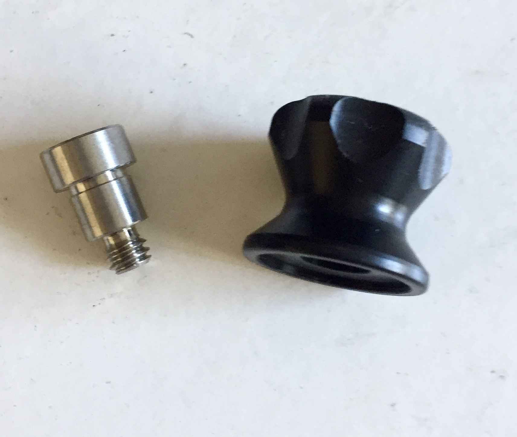 Molette + Vis métal pour dévidoirs Dive-Rite CLASSIC